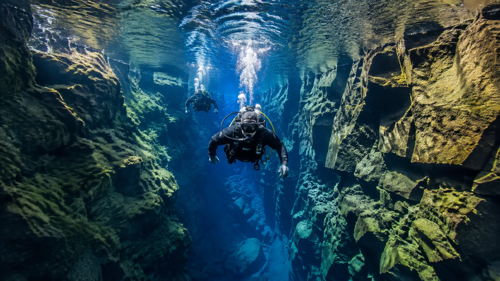 Silfra Fissure scuba diving